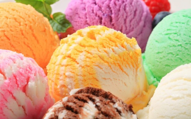 Ice cream scoops - various flavors