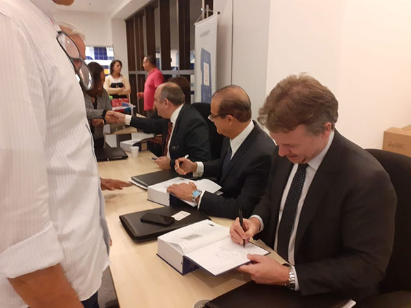Lançamento do livro Código Civil Comentado é realizado em Recife