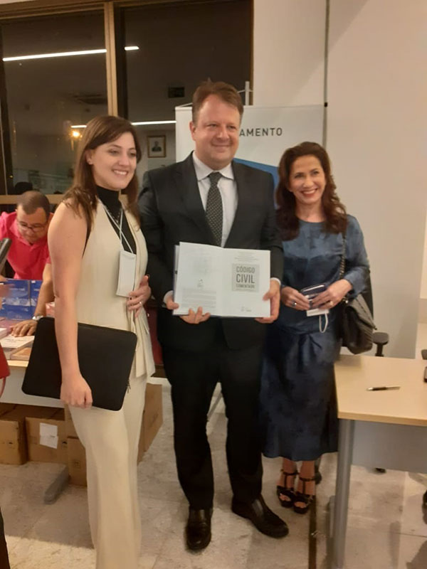 Lançamento do livro Código Civil Comentado é realizado em Recife