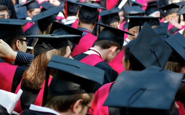 Direito é o curso com mais alunos matriculados no país