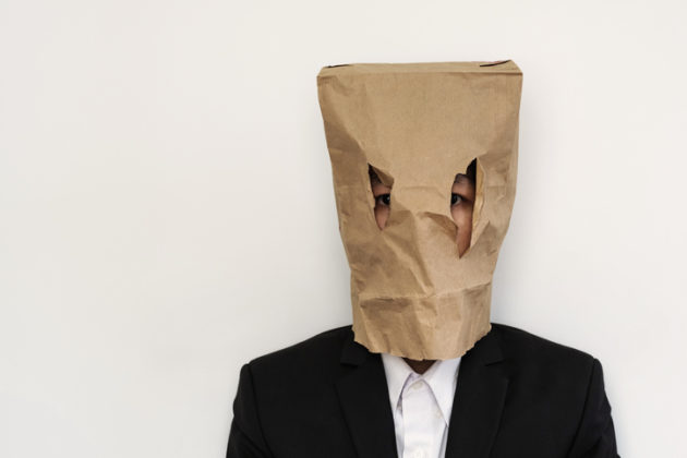 O pedido de desconsideração da personalidade jurídica deve ser formulado através do ajuizamento de uma ação autônoma?