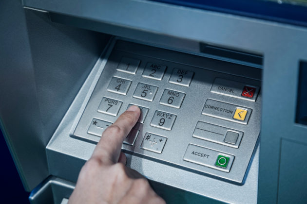 ISS. Exame dos serviços relacionados ao setor bancário ou financeiro