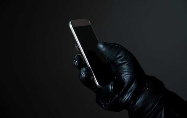 A autorização da vítima basta para acesso ao conteúdo inserido pelo criminoso em objeto eletrônico pelo criminoso?