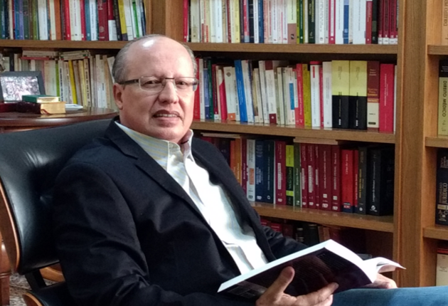 Entrevista feita por Diego Prezzi Santos  e Bruna Azevedo de Castro com o Professor Doutor Luiz Regis Prado