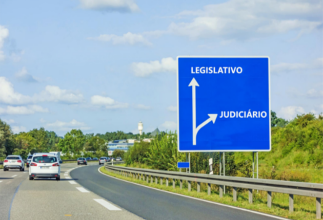 Há boas razões para obedecer ao Direito e desobedecer ao impulso moral