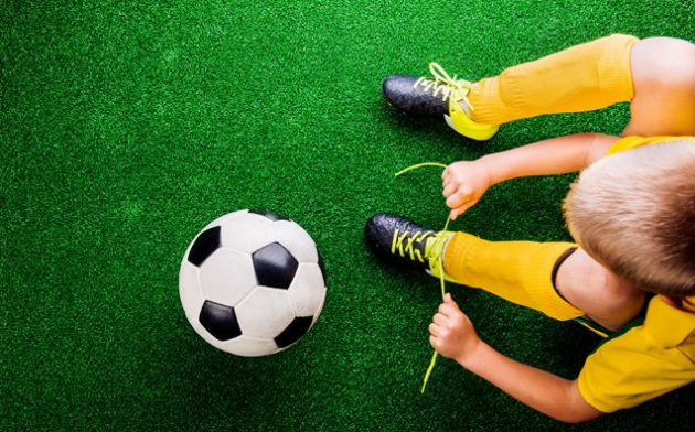 Revista Forense – Volume 430 – Uma análise contextual e jurisprudencial da training compensation, um importante direito previsto nos regulamentos da FIFA para os clubes formadores de jogadores de futebol, Felipe Oliveira Mourão