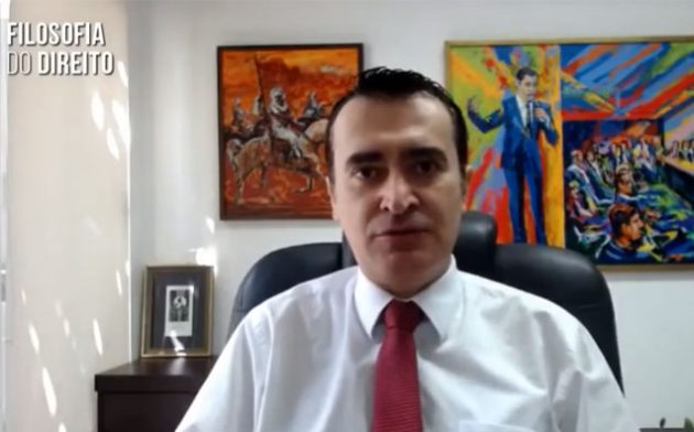 Conheça as ideias de Alysson Mascaro sobre Filosofia do Direito