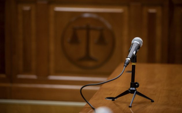 Interrogatório: ato do juiz ou do advogado de defesa?
