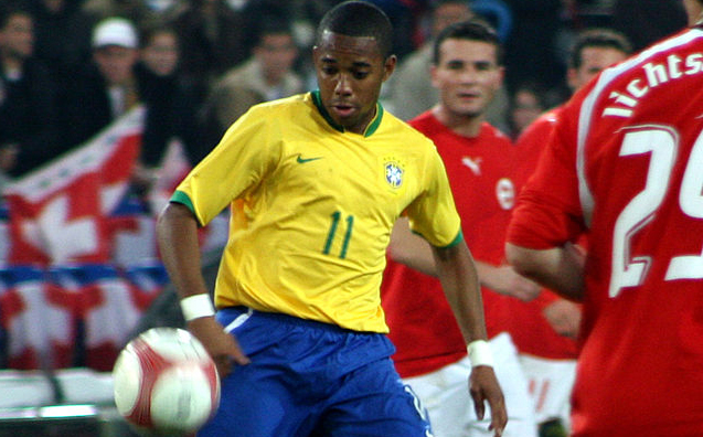 Transferência de execução de pena imposta a brasileiros natos no exterior: o “Caso Robinho”