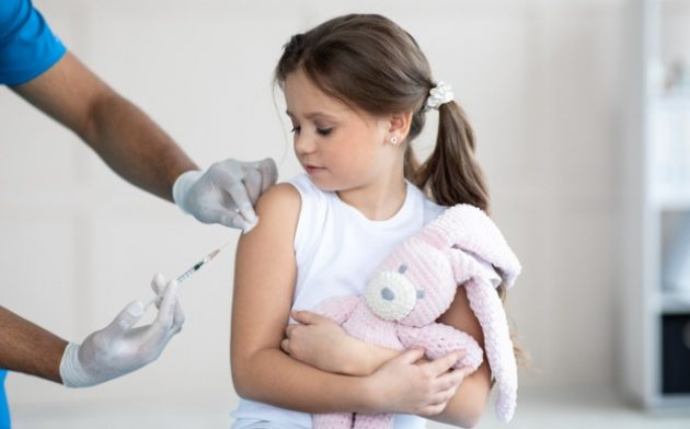 Vacinação de crianças: como solucionar conflitos entre pais e com escolas?