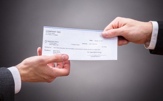 Cheque com endosso falso