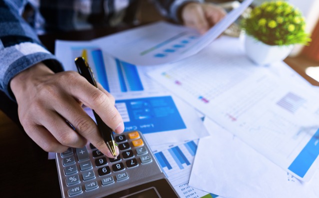 Imposto de indústrias e profissões – Impôsto indireto – Isenção fiscal – Cooperativas