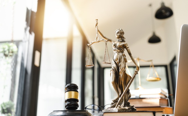 Ação de recuperação de títulos ao portador emitidos pela União – Competência – Descumprimento das ordens judiciais pelo Executivo