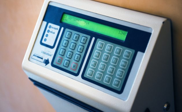 Possibilidade de utilização de saldo de horas excedentes para compensação de débito de hora
