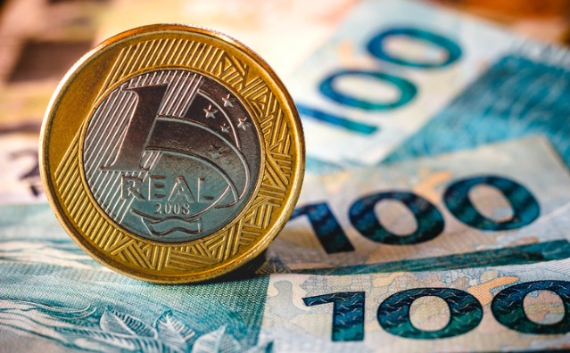 Aumento do salário mínimo traz efeitos econômicos positivos?
