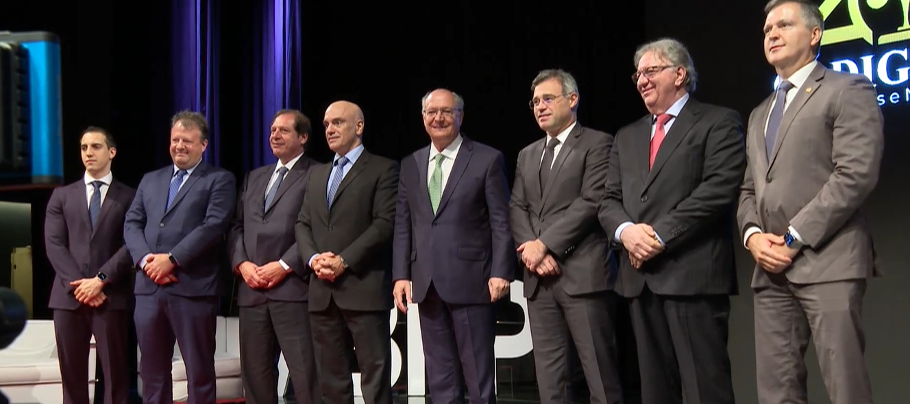 VEJA COMO FOI O CONGRESSO “20 ANOS DO CÓDIGO CIVIL: AVANÇOS E NOVOS DESAFIOS” – HOMENAGEM AO MINISTRO PAULO DE TARSO SANSEVERINO