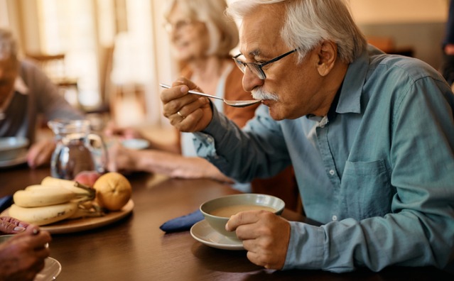 A reforma do Código Civil e os alimentos familiares. O polêmico art. 1.698