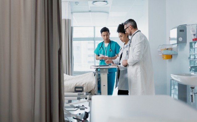Reflexões sobre os desafios no ambiente hospitalar que podem impactar na construção e no exercício da autonomia do paciente e o uso da mediação