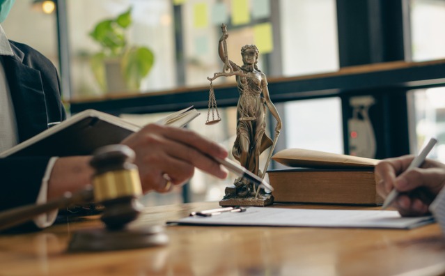 Do conflito à gestão – pela legitimação ética e poética do direito democrático