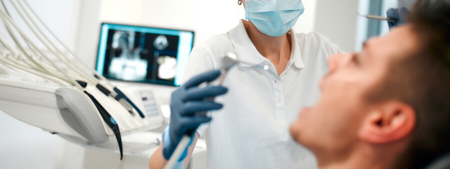 Pareceres: Acidente do Trabalho – danificação de aparelho de prótese dentária – direito do empregado a luz do diploma de infortunística