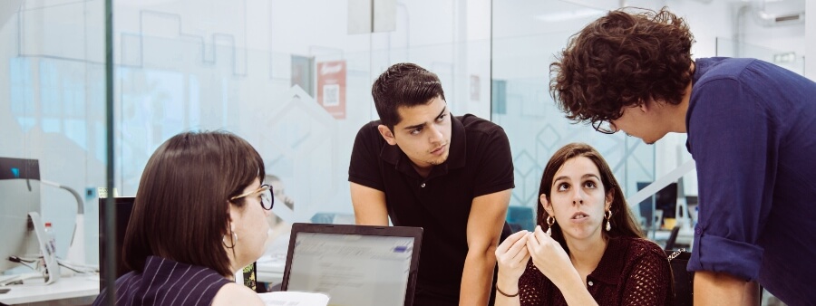 Pareceres: Extranumerário – Equiparação de salários e vencimento – Princípio da isonomia