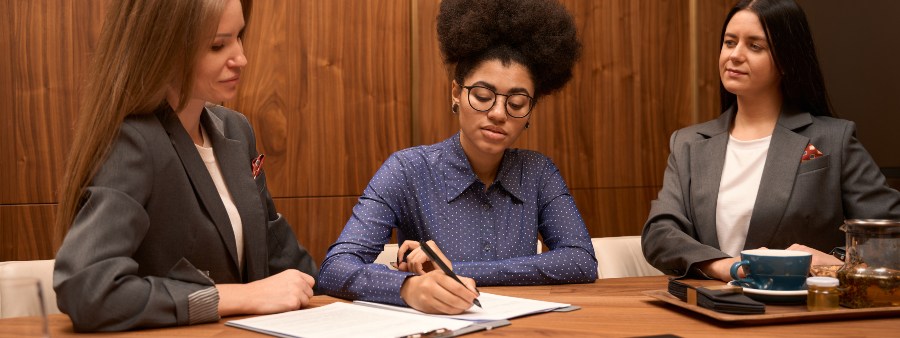 Afastamento temporário da administradora societária: construindo a cláusula